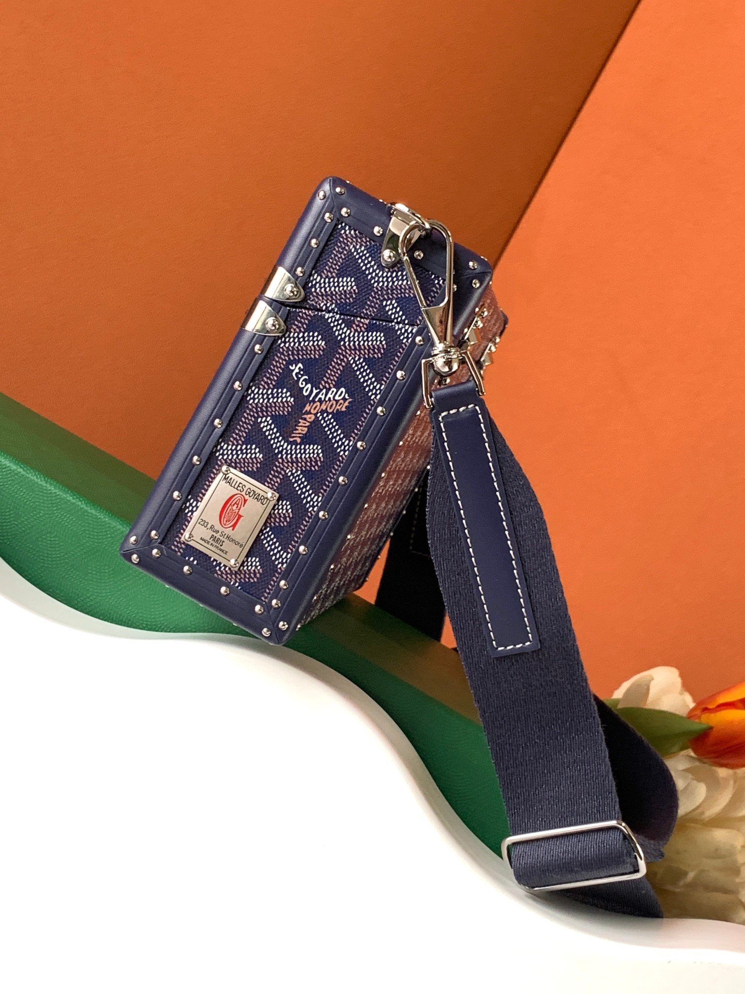 Cassette Trunk Shoulder Bag In Navy